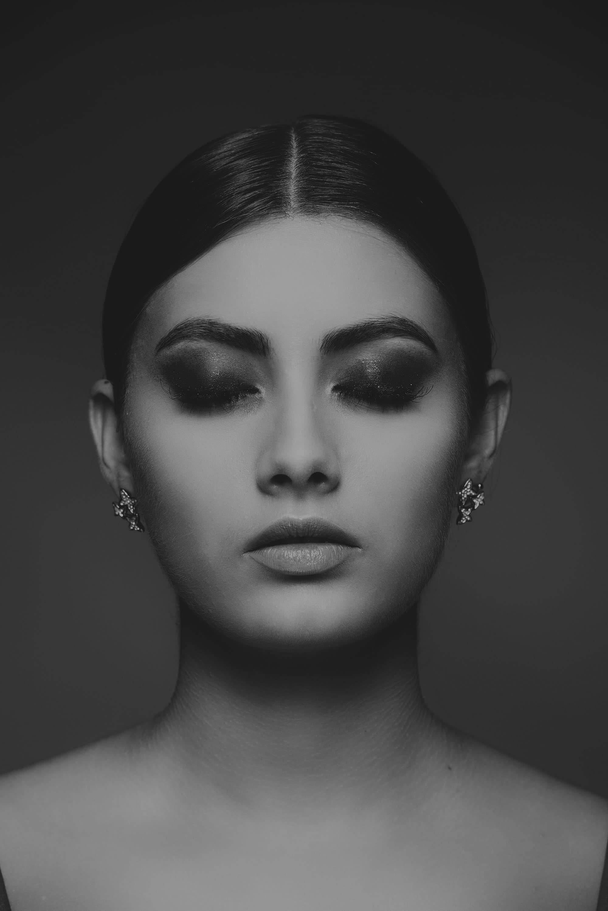 Fotograf Fürth, Schwarzweiss Fotoshooting Make-up Artist School by Carola Hickl