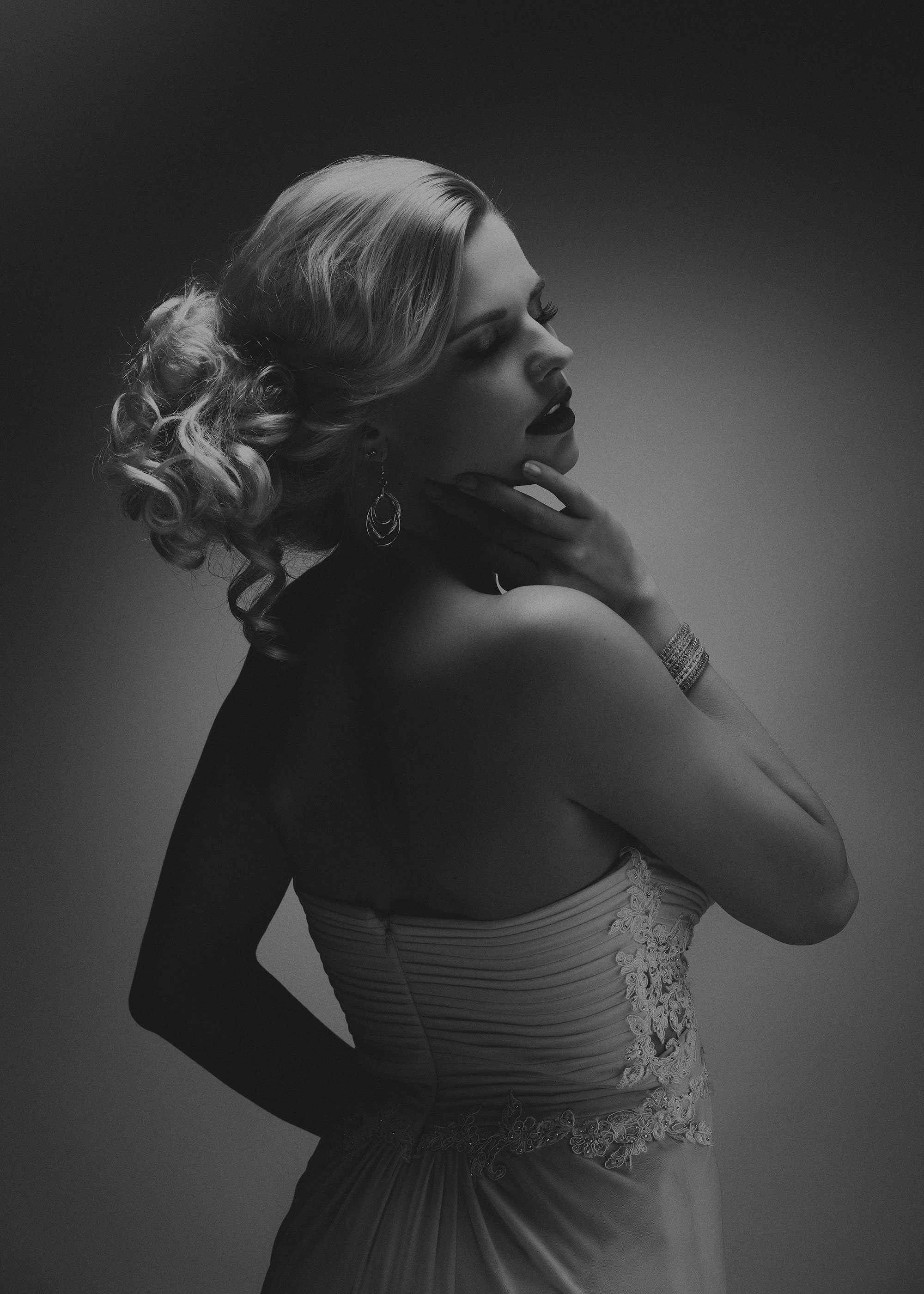 Fotograf Fürth, Schwarzweiss Fotoshooting Make-up Artist School by Carola Hickl