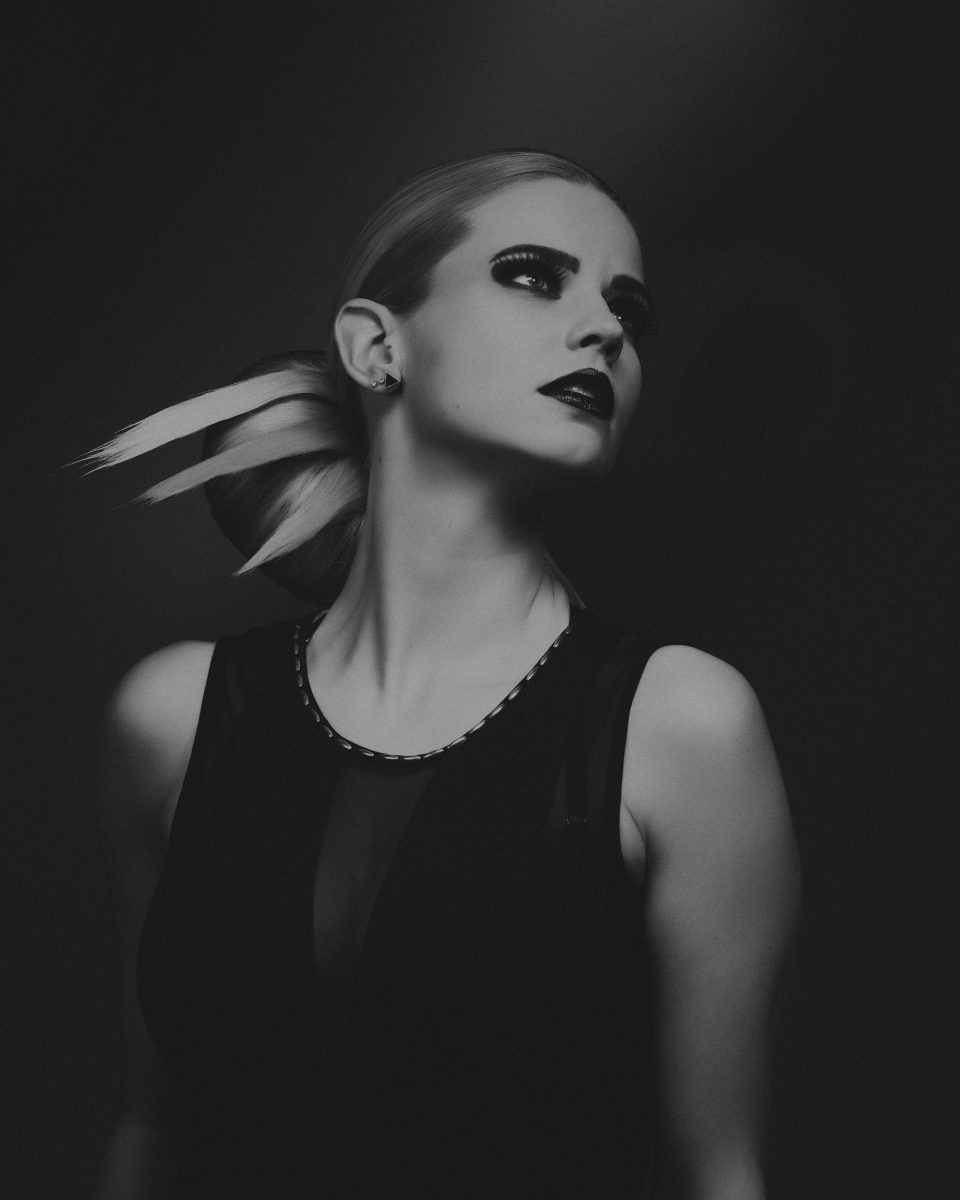 Fotograf Fürth, Schwarzweiss Fotoshooting Make-up Artist School by Carola Hickl