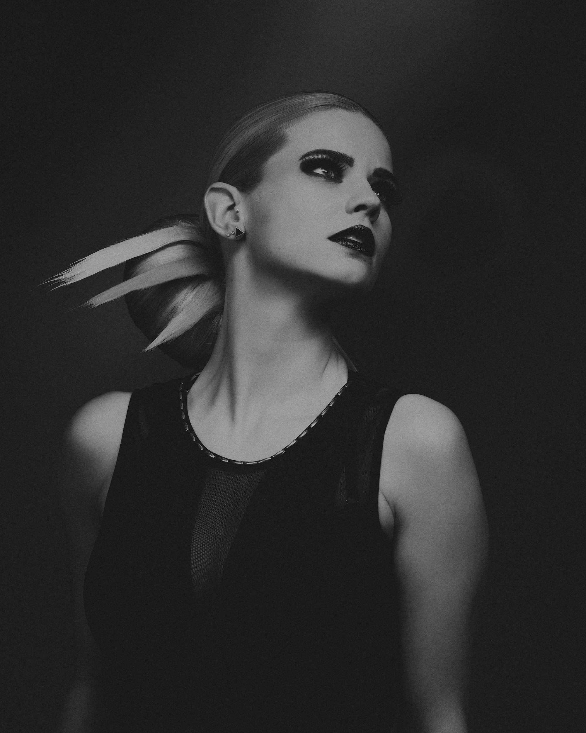 Fotograf Fürth, Schwarzweiss Fotoshooting Make-up Artist School by Carola Hickl