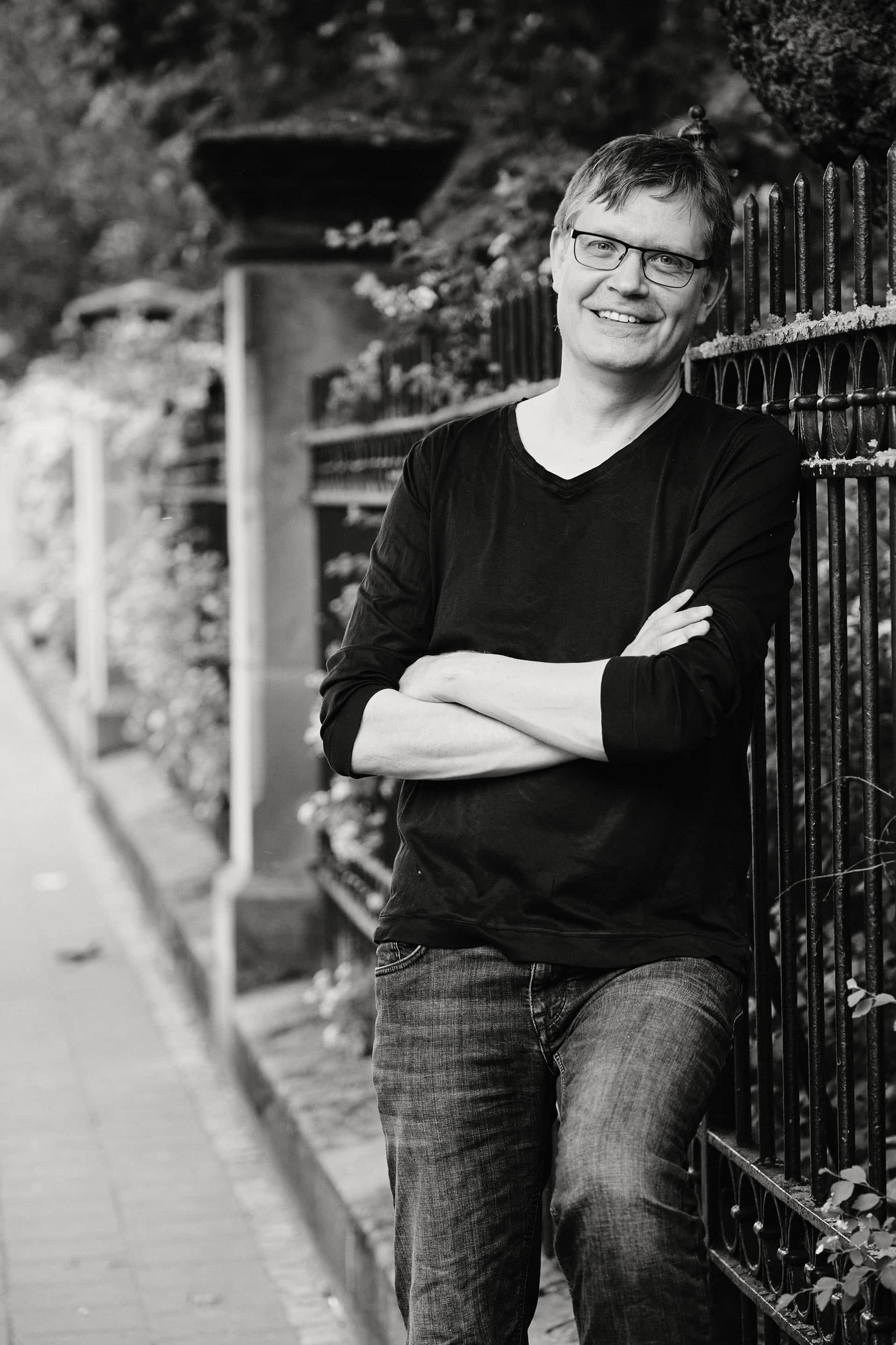 Portrait des Grünen Politikers Sascha Müller