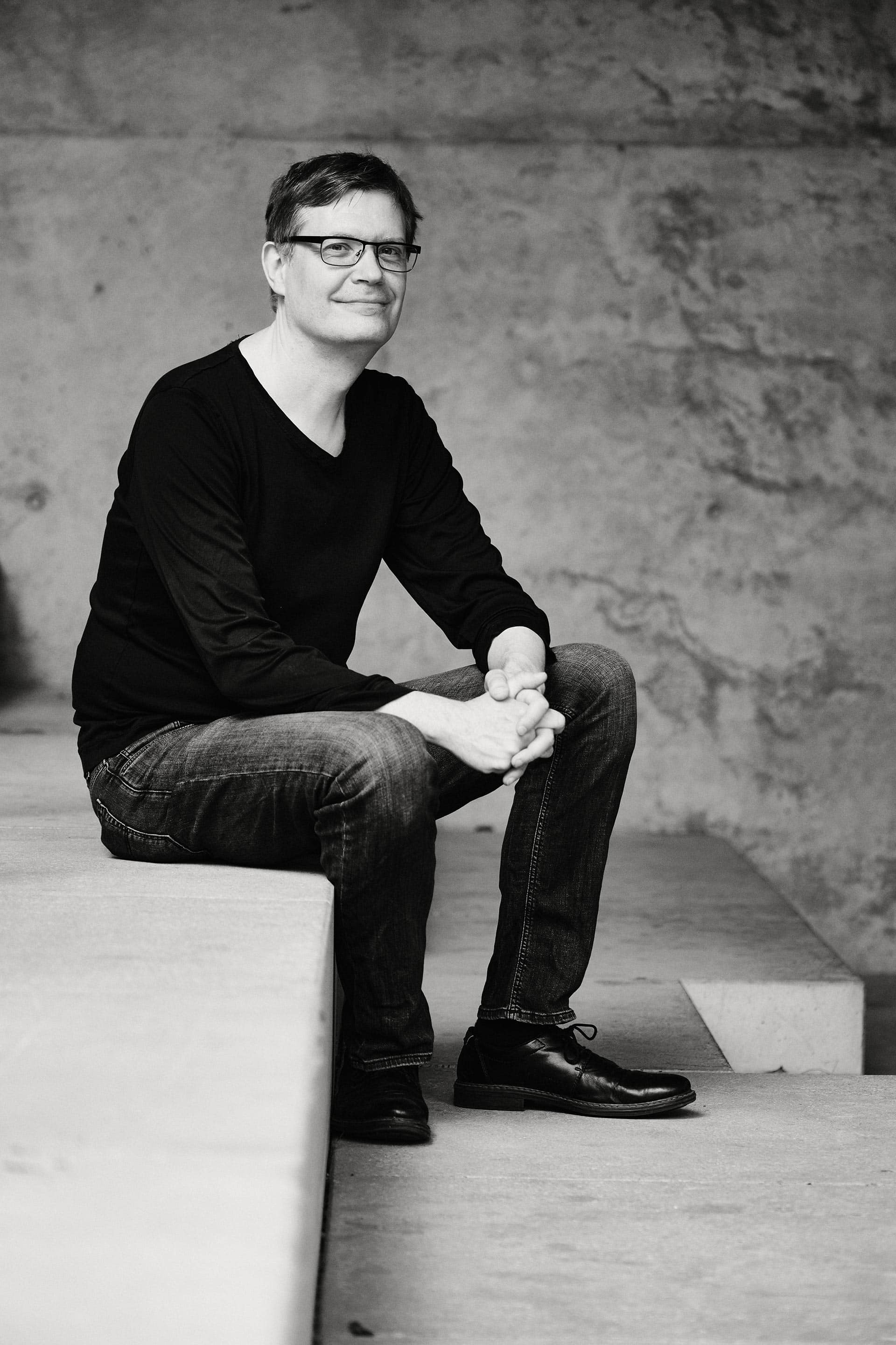 Portrait des Grünen Politikers Sascha Müller