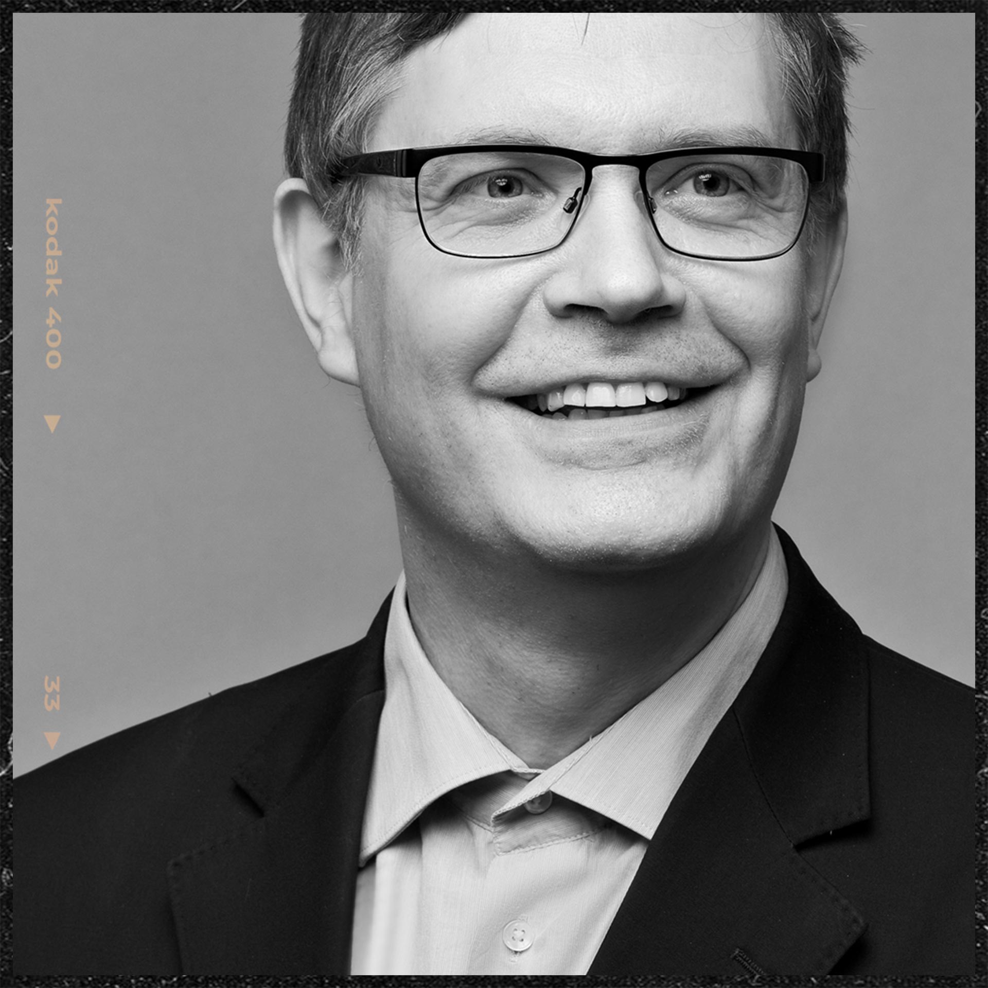 Portrait des Grünen Politikers Sascha Müller