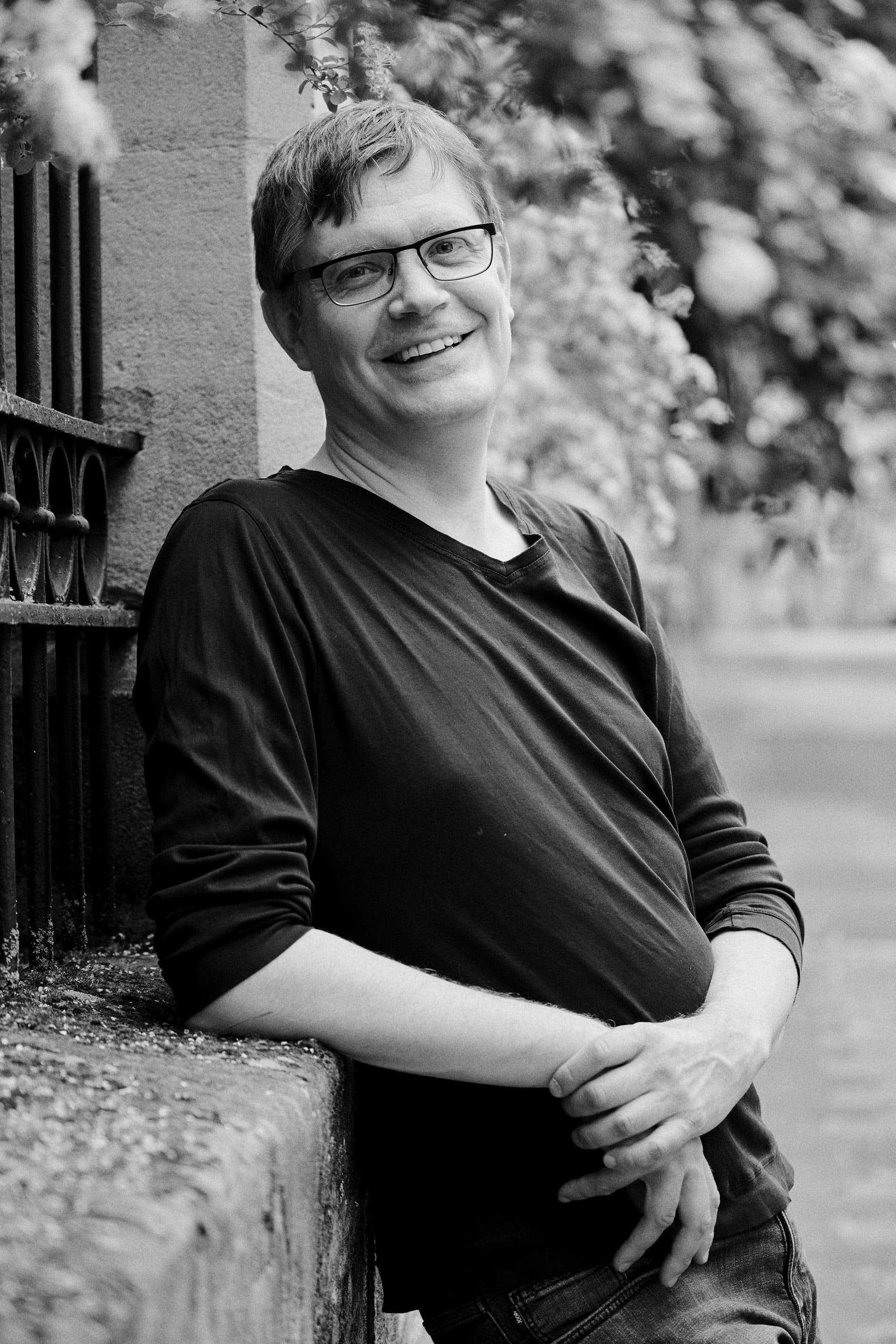 Portrait des Grünen Politikers Sascha Müller