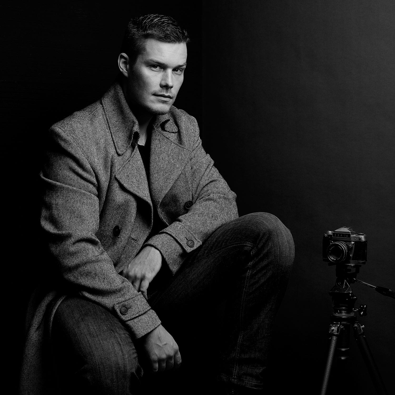 Schauspielerfotos im Studio, Männerportraits in Schwarzweiss, Fotograf Fürth