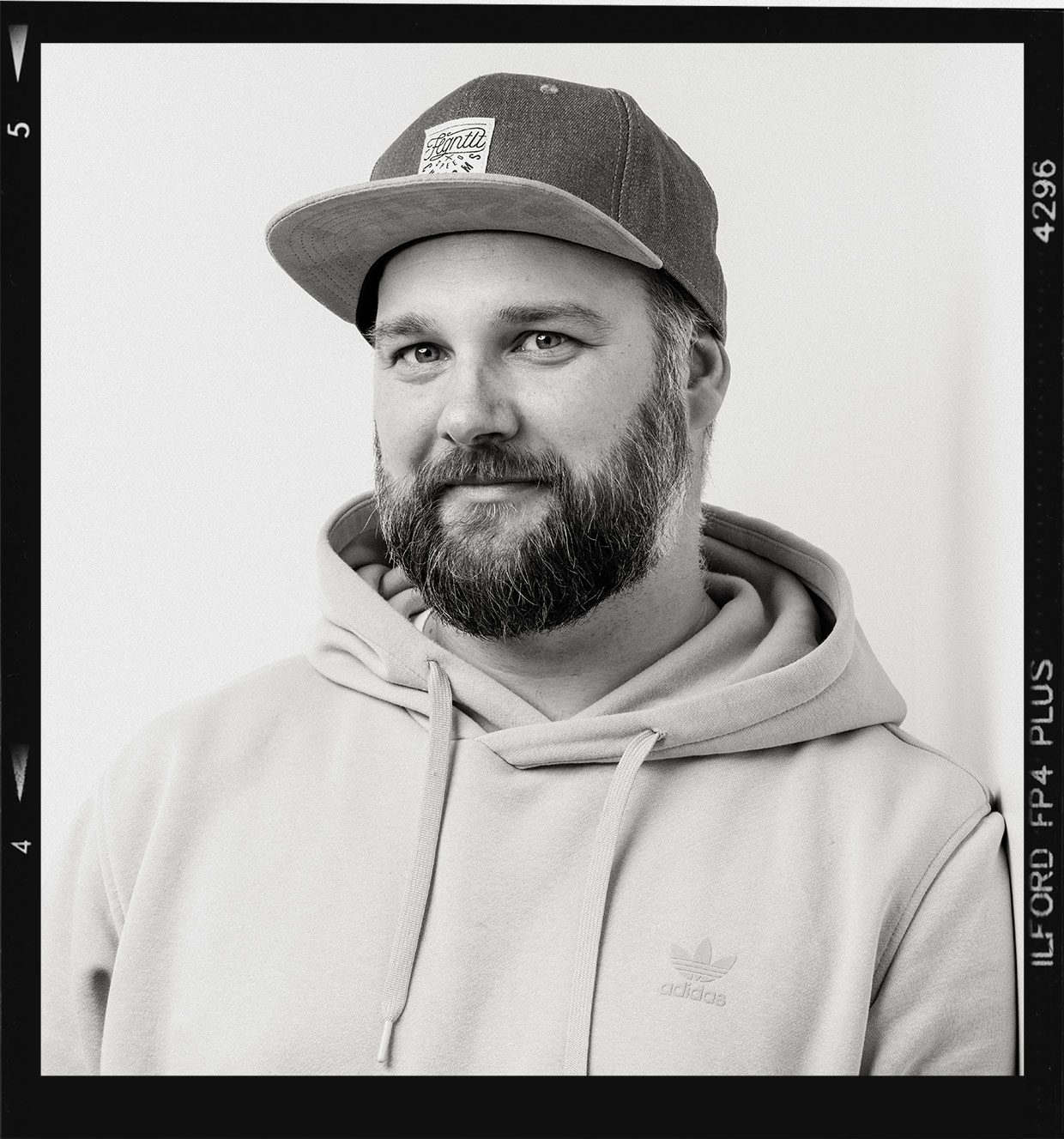 Frauenportrait, Portraitserie mit Lara - Fotograf Fürth Frauenportrait, Portraitserie mit Lara - Fotograf Fürth