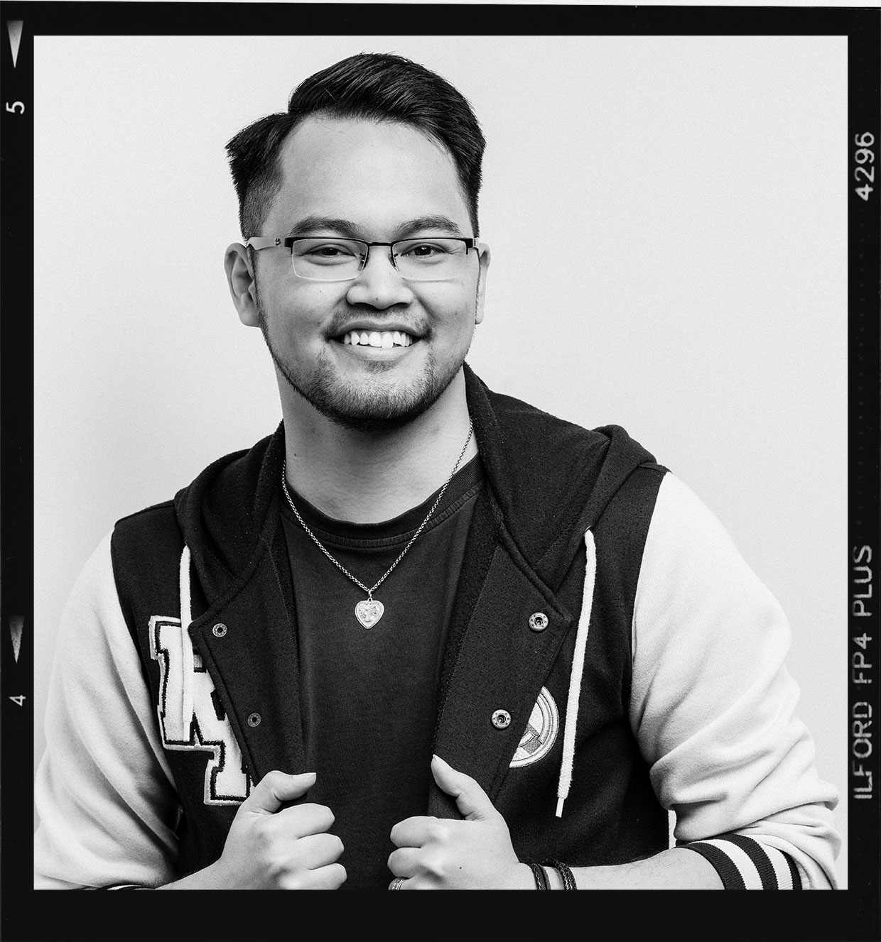 Frauenportrait, Portraitserie mit Lara - Fotograf Fürth Frauenportrait, Portraitserie mit Lara - Fotograf Fürth