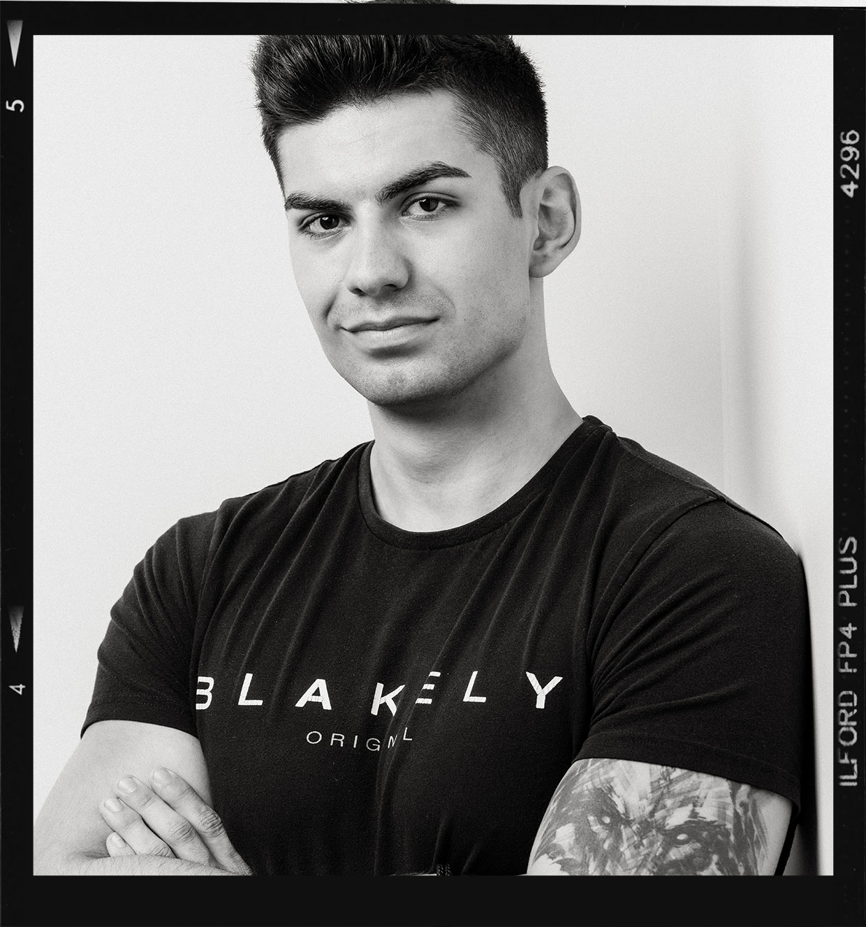 Frauenportrait, Portraitserie mit Lara - Fotograf Fürth Frauenportrait, Portraitserie mit Lara - Fotograf Fürth