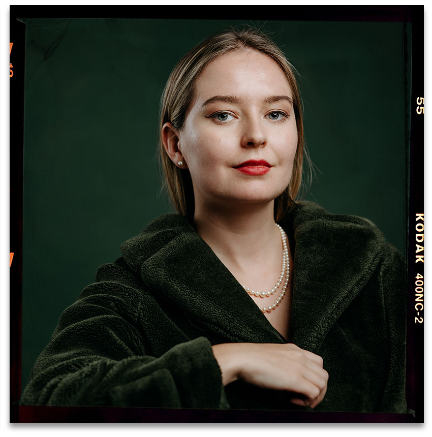 Künstlerfotos mit der Opernsängerin Eline Bosma Künstlerfotos mit der Opernsängerin Eline Bosma